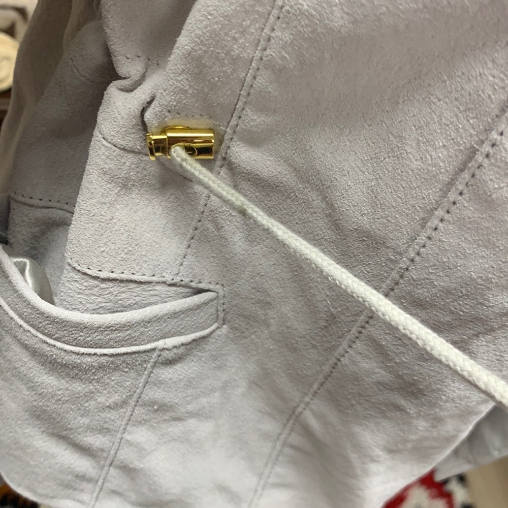 Beautiful spring New Leather Coat - Picture 11 of 16